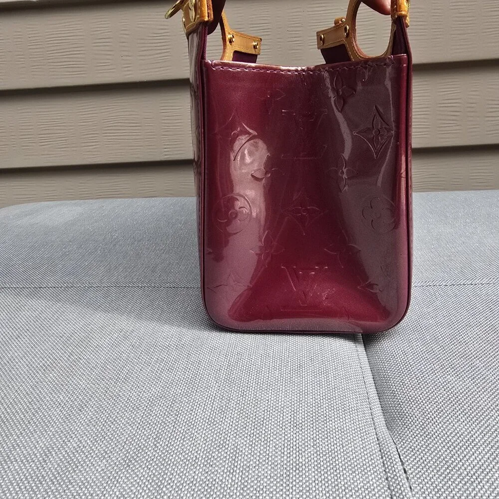 Louis Vuitton Roxbury Drive Vernis Amarante